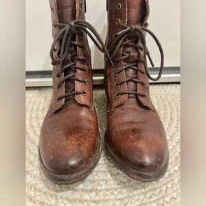 FRYE COMBAT BOOTS SZ 8!!!